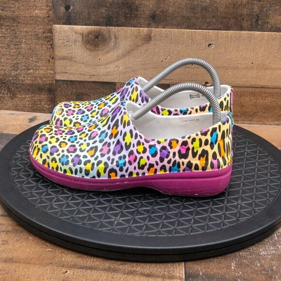 CROCS NERIA PRO II X LISA FRANK MULTICOLOR CHEETAH PRINT CLOGS SLIP ON SIZE 7 - Picture 5 of 9